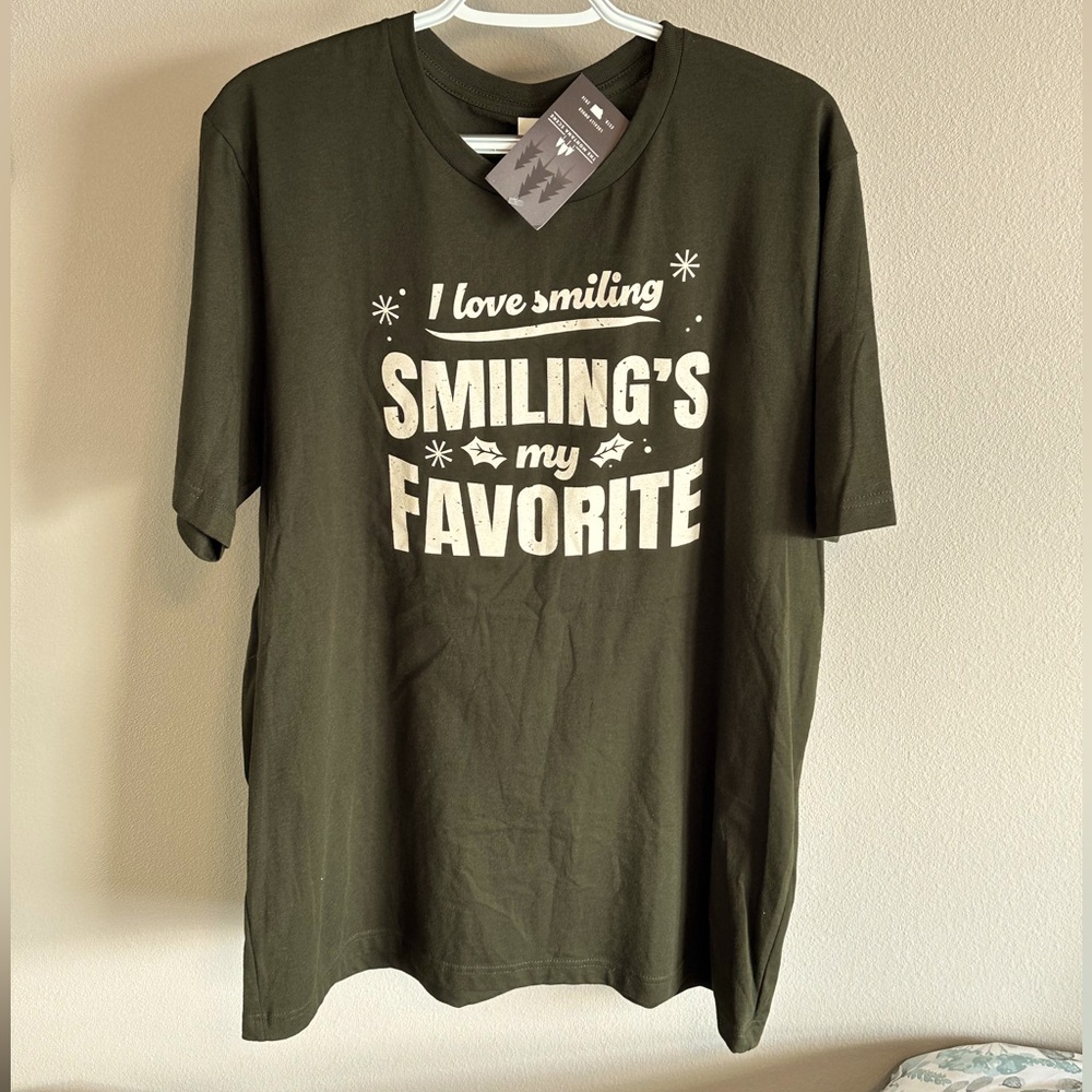 The Montana Scene I Love Smiling Green Shirt - NWT - Adult XL - Bella + Canvas